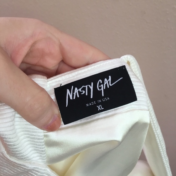 Nasty Gal Plunging V-Neck Mini Dress White Size XL - Picture 6 of 8